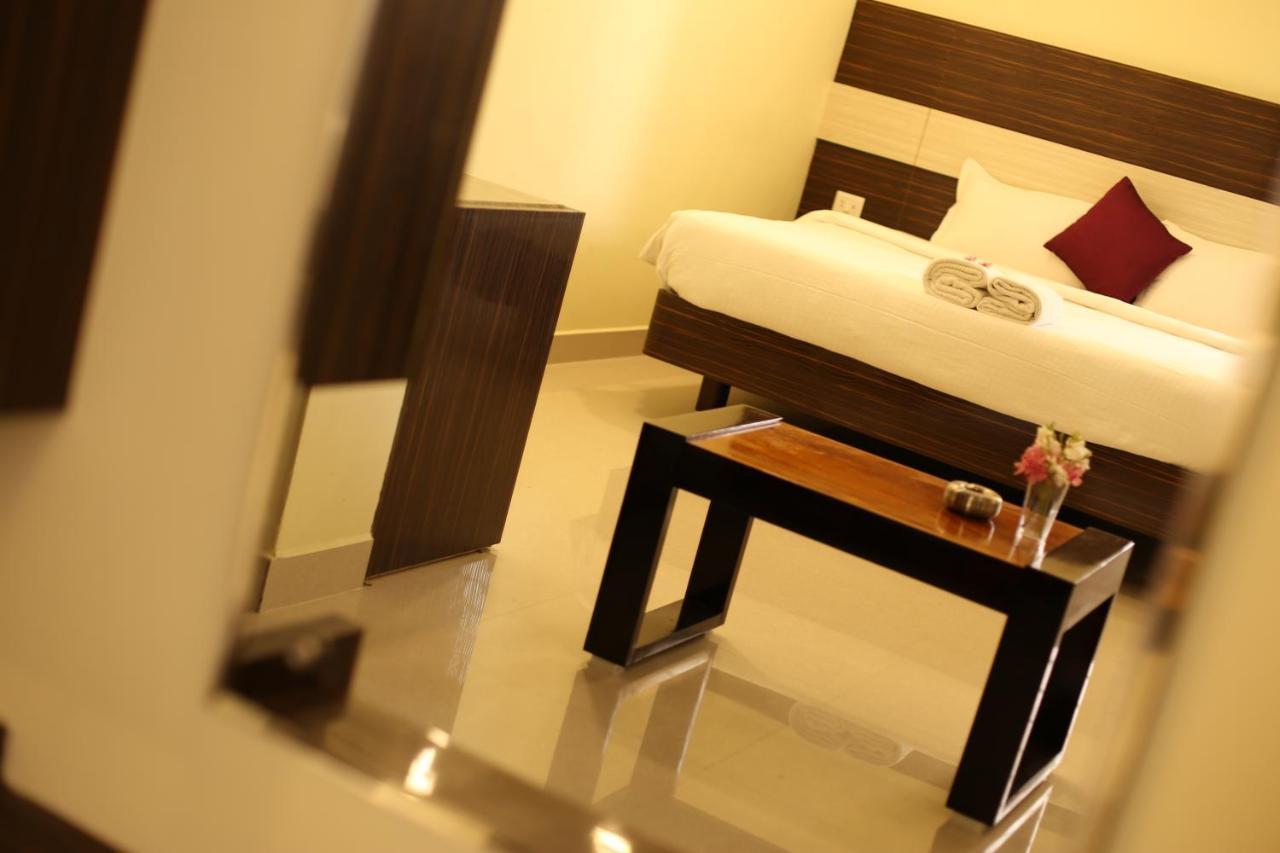 ศรีคณัน เวธา บีช เรสซิเดนซ์ Hotel เวลังกานี ภายนอก รูปภาพ
