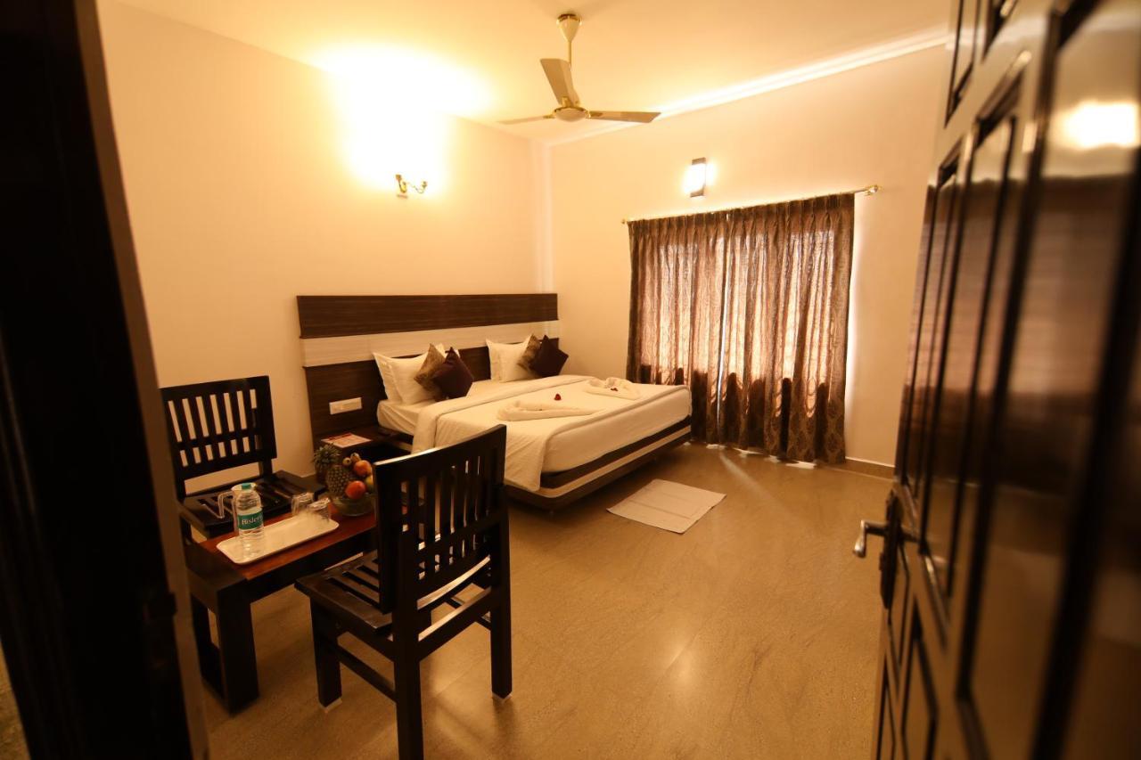 ศรีคณัน เวธา บีช เรสซิเดนซ์ Hotel เวลังกานี ภายนอก รูปภาพ