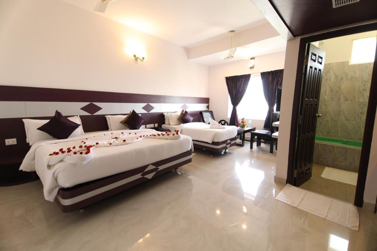 ศรีคณัน เวธา บีช เรสซิเดนซ์ Hotel เวลังกานี ภายนอก รูปภาพ