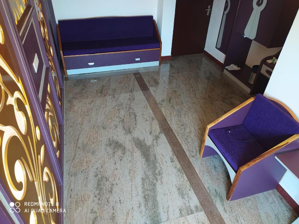 ศรีคณัน เวธา บีช เรสซิเดนซ์ Hotel เวลังกานี ภายนอก รูปภาพ